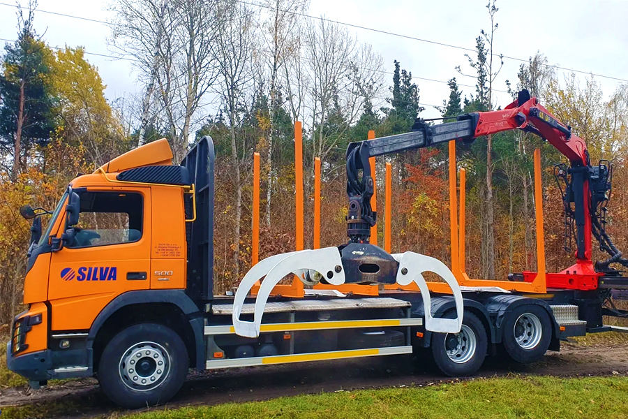 Sprzedaż – VOLVO FMX 500 6×4 podnoszona oś